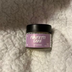 Lush funfetti cake lip scrub *unopened*